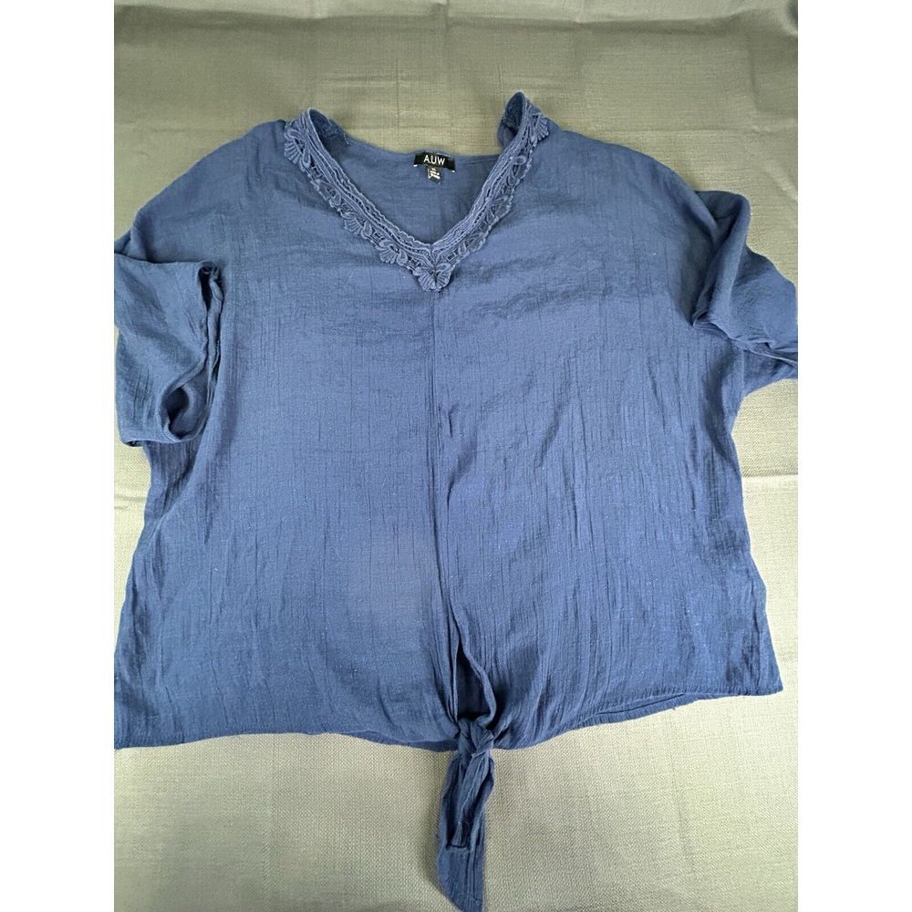 AUW Blue lace embroidered v-neck front tie shirt Size casual travel XL